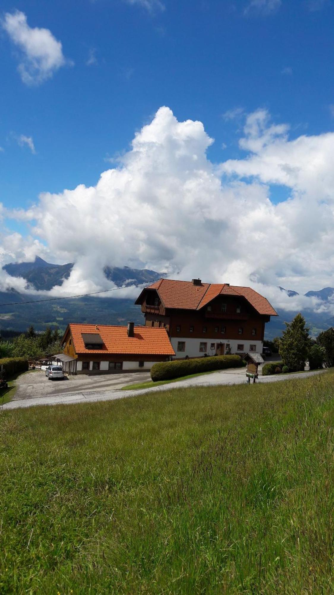Pension Bauernhof Baumgartner Stanahof Fresach Exterior photo